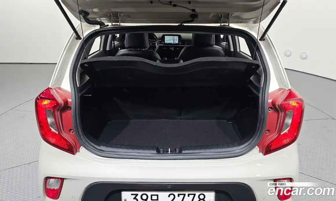 Kia Morning 2017 1.0 Автомат в Москве № 613970, фото 20