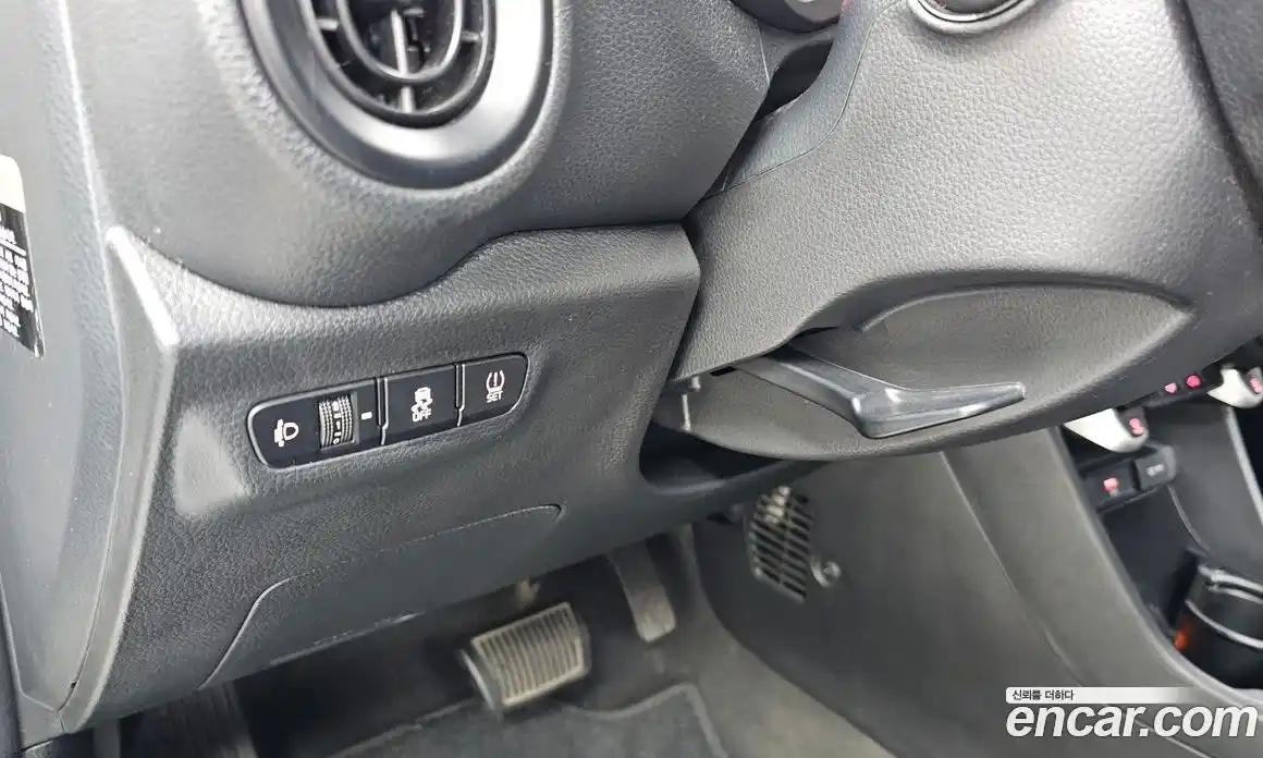 Kia Morning 2022 1.0 Автомат в Москве № 614047, фото 16