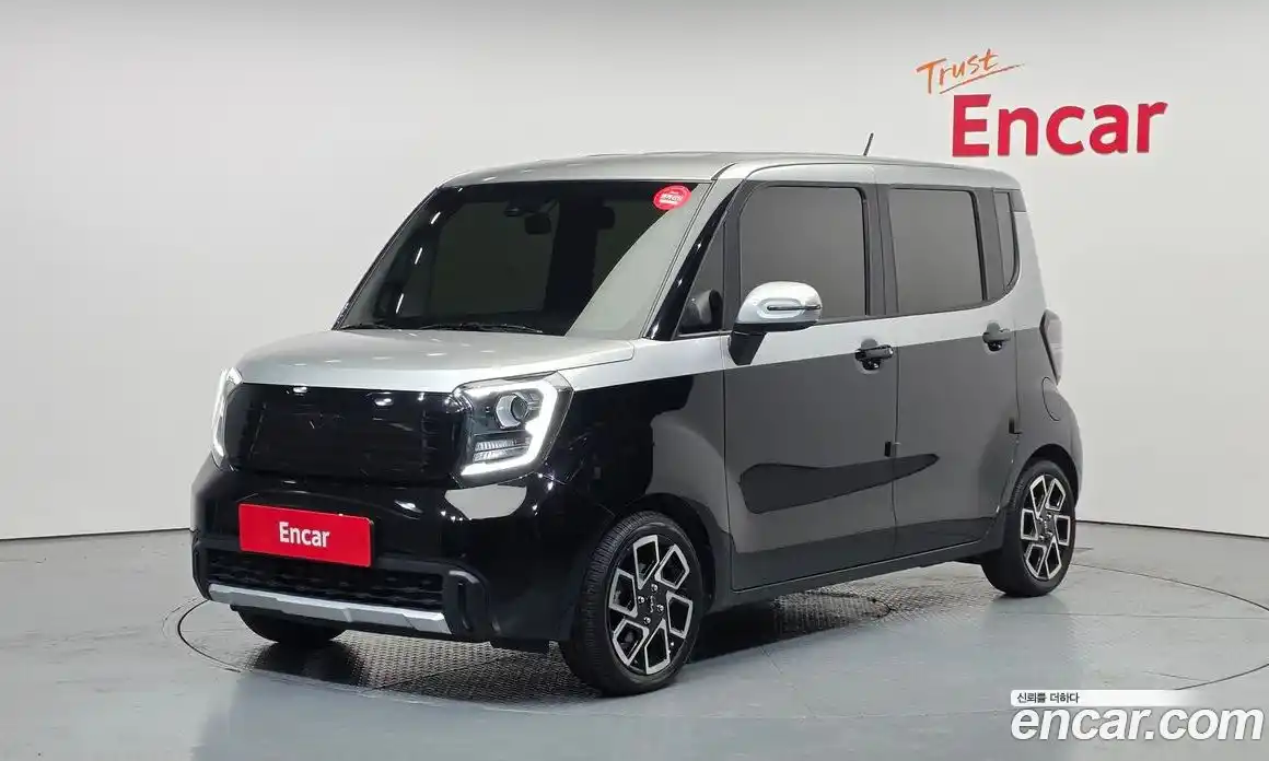 Kia Ray 2023 1.0 Автомат в Москве № 614070, фото 1