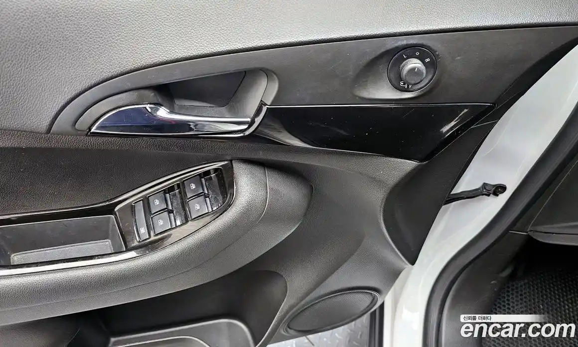 Chevrolet Orlando 2014 2.0 Автомат в Москве № 614184, фото 14