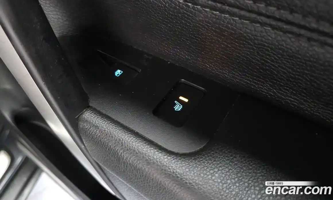 Chevrolet Captiva 2015 2.0 Автомат в Москве № 615704, фото 19