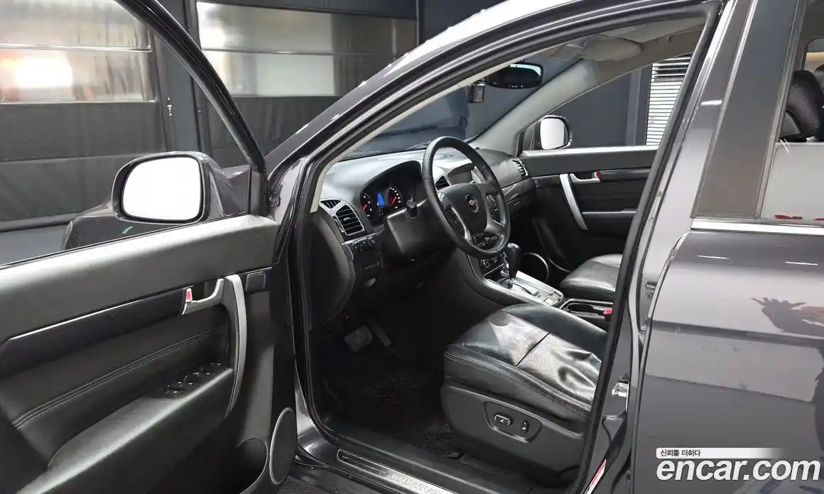 Chevrolet Captiva 2015 2.0 Автомат в Москве № 615704, фото 10