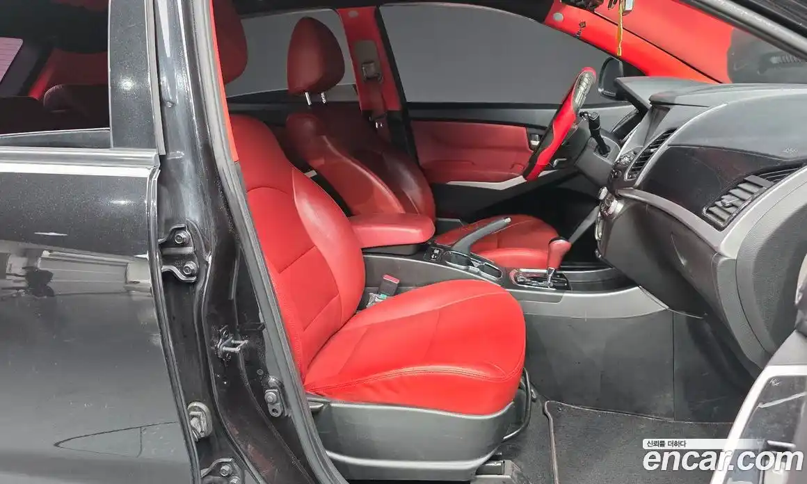 SsangYong Korando 2015 2.0 Автомат в Москве № 616724, фото 11