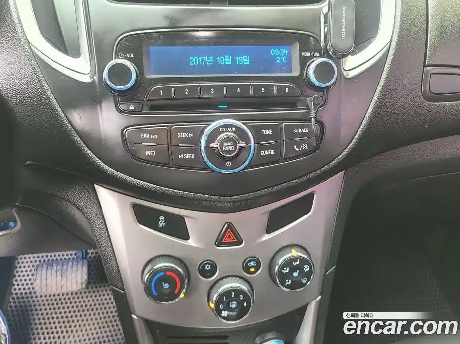 Chevrolet Trax 2015 1.4 Автомат в Москве № 616726, фото 17