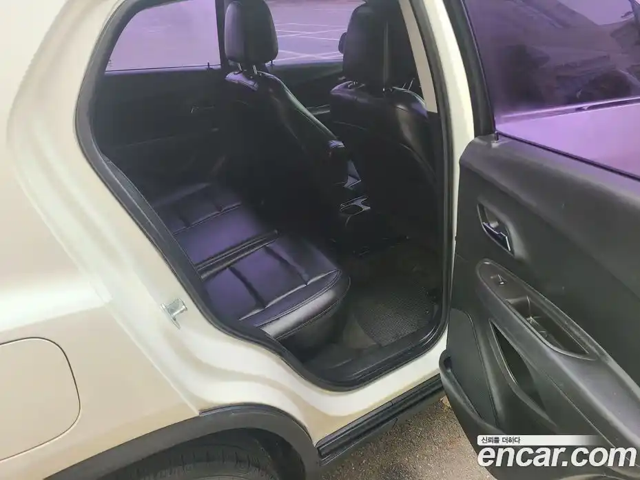 Chevrolet Trax 2015 1.4 Автомат в Москве № 616726, фото 10