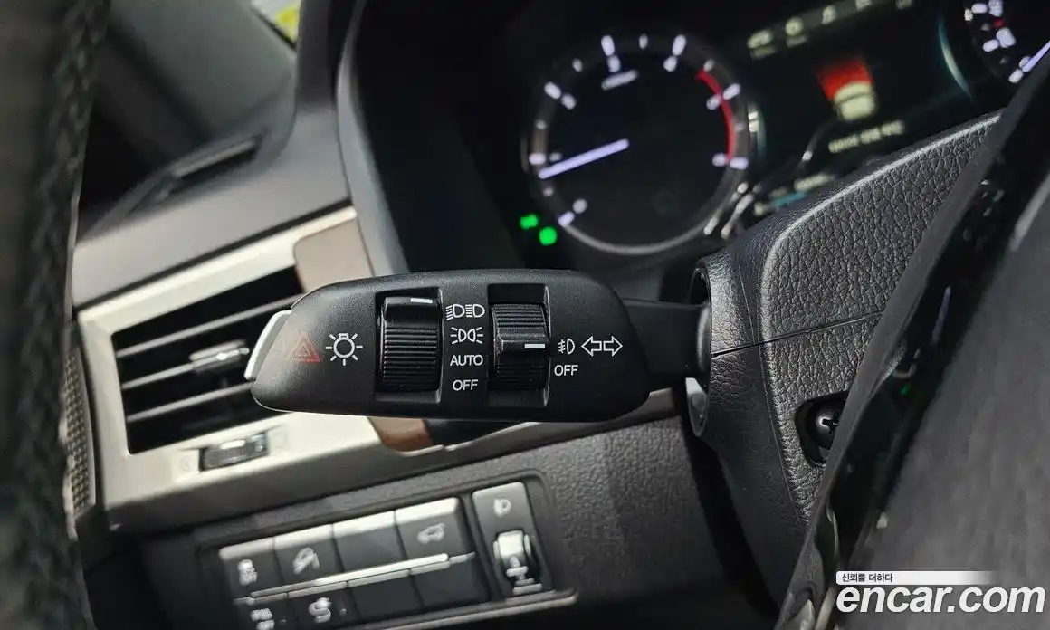 SsangYong Rexton 2018 2.2 Автомат в Москве № 616800, фото 16