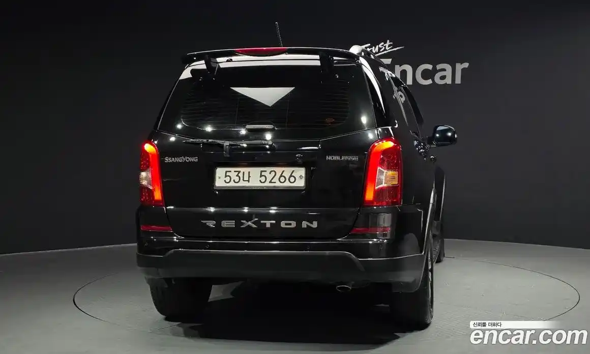 SsangYong Rexton 2015 2.0 Автомат в Москве № 617279, фото 4