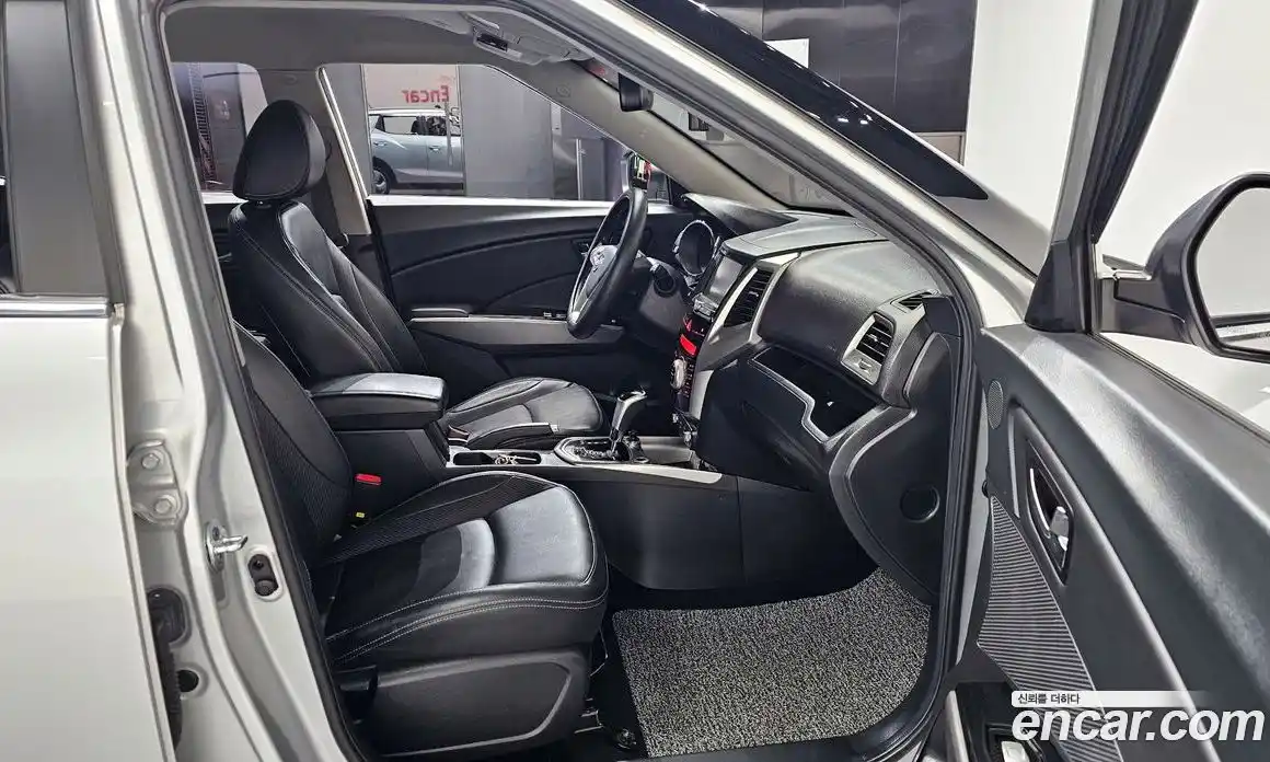 SsangYong TIBOLI 2015 1.6 Автомат в Москве № 617434, фото 10