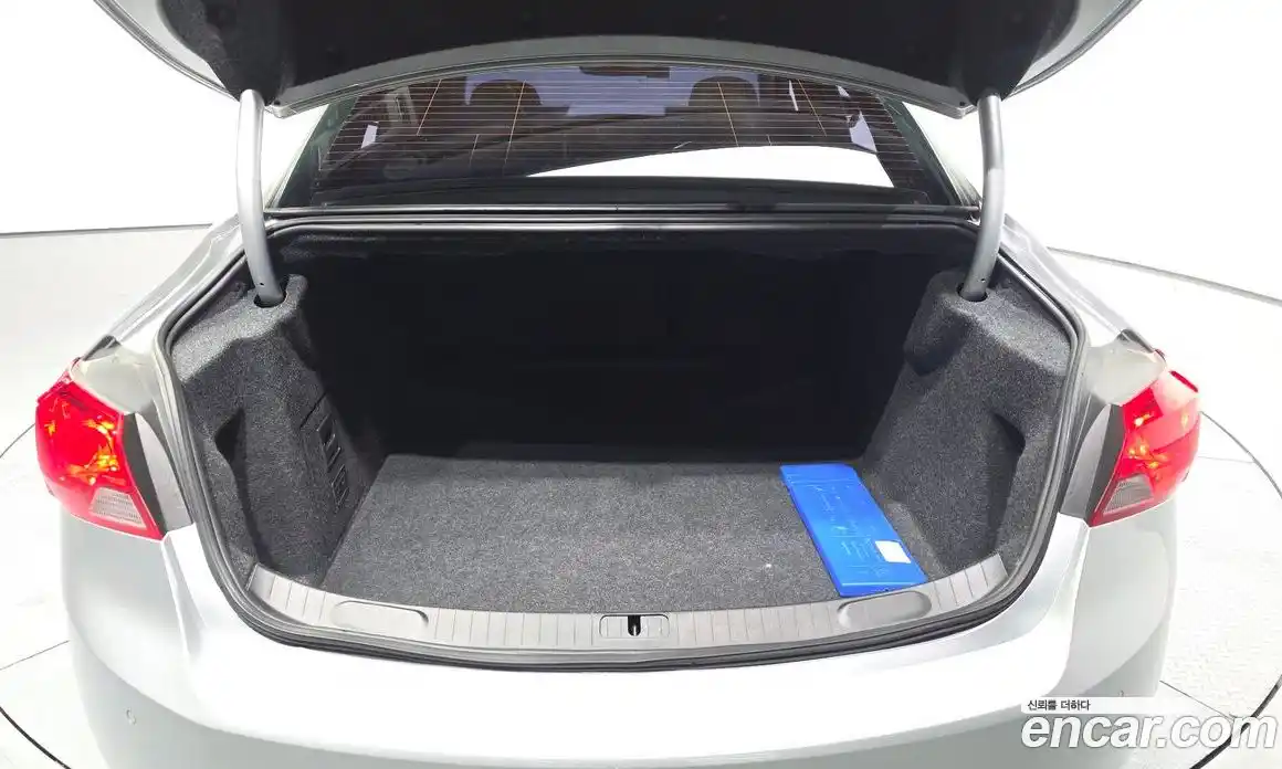 Chevrolet Impala 2018 2.5 Автомат в Москве № 618489, фото 20