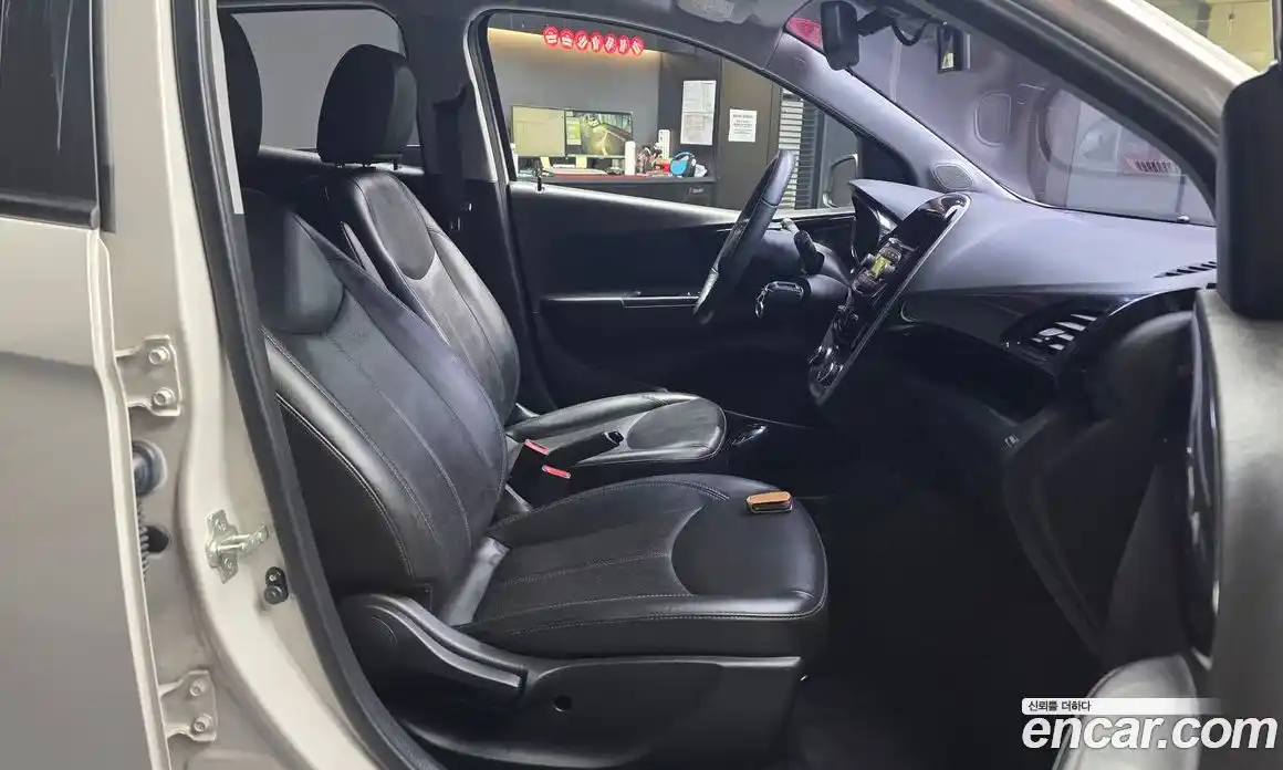 Chevrolet Spark 2017 1.0 Автомат в Москве № 618521, фото 11