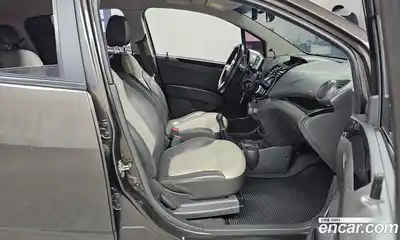 Chevrolet Spark 2012 1.0 Механическая в Москве № 618607, миниатюра 11