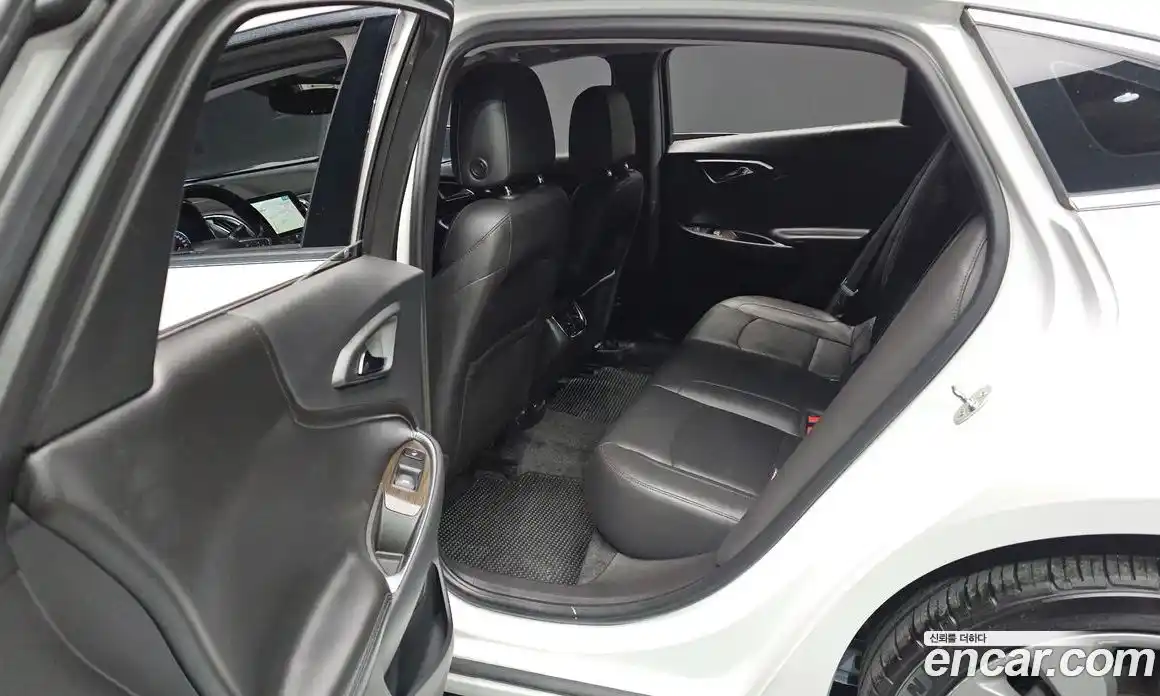 Chevrolet Malibu 2018 2.0 Автомат в Москве № 618669, фото 13