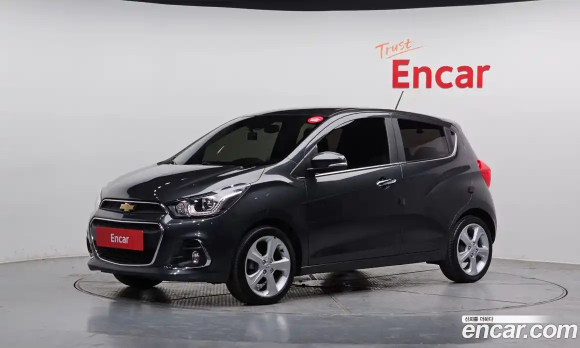 Chevrolet Spark 2017 1.0 Автомат в Москве № 618874, фото 1
