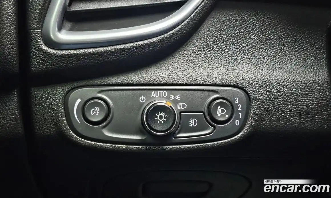 Chevrolet Trax 2019 1.4 Автомат в Москве № 618952, фото 16