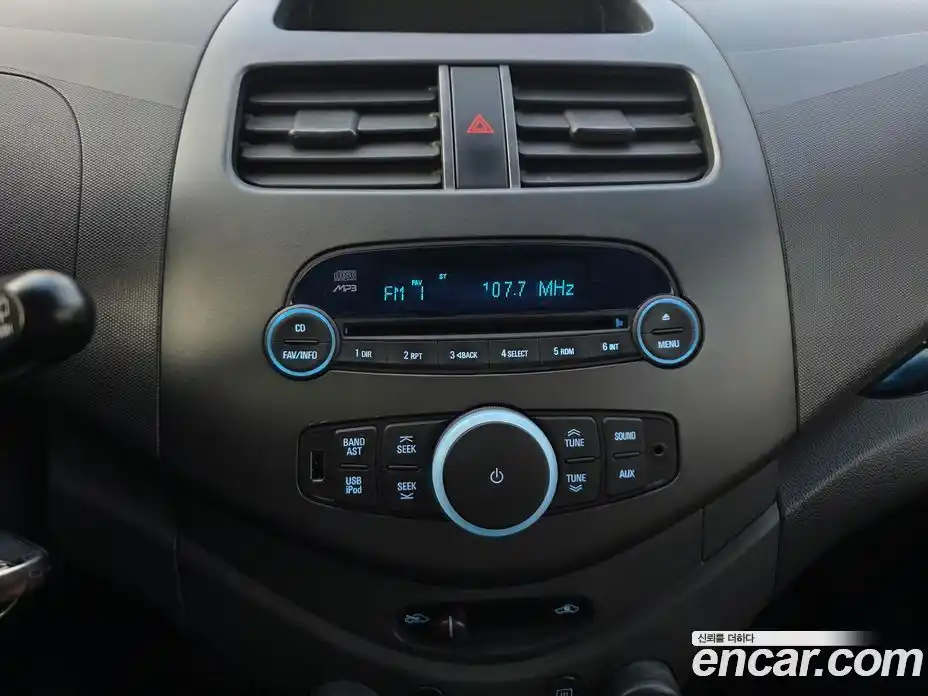 Chevrolet Spark 2012 1.0 Автомат в Москве № 619238, фото 17