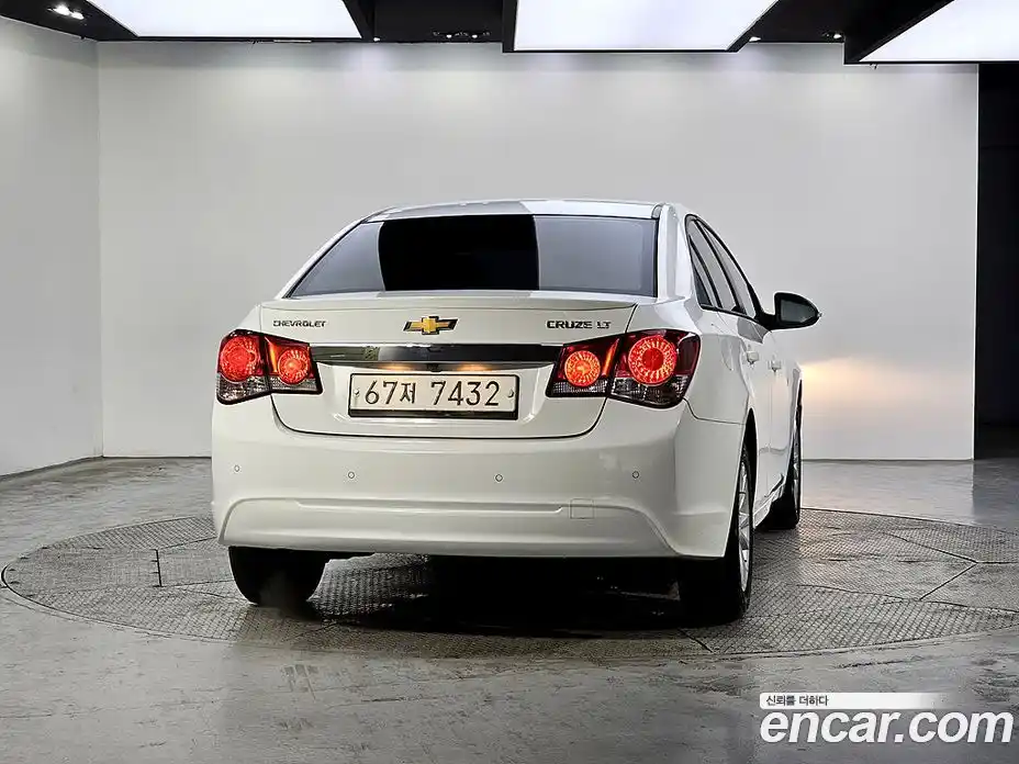 Chevrolet Cruze 2014 1.8 Автомат в Москве № 619387, фото 3