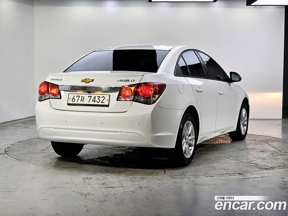 Chevrolet Cruze 2014 1.8 Автомат в Москве № 619387, фото 4