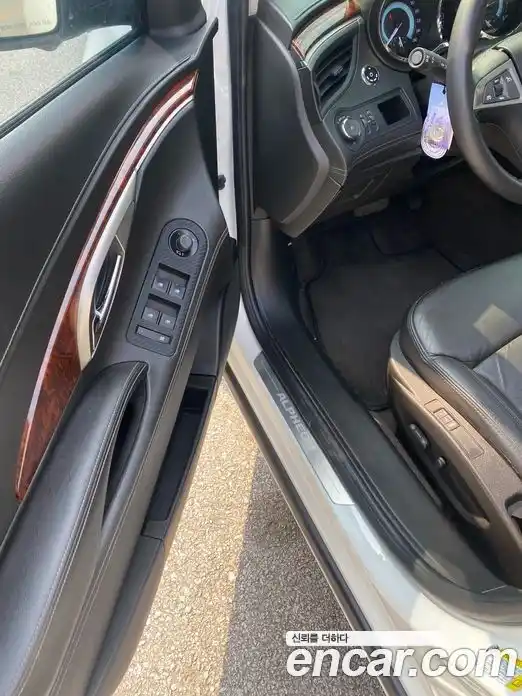 Chevrolet Alpheon 2015 2.4 Автомат в Москве № 619473, фото 12