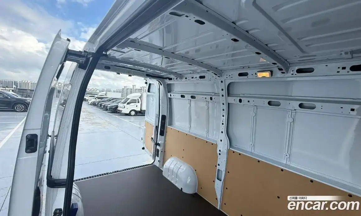 Renault Master 2024 2.3 Механическая в Москве № 619566, фото 6