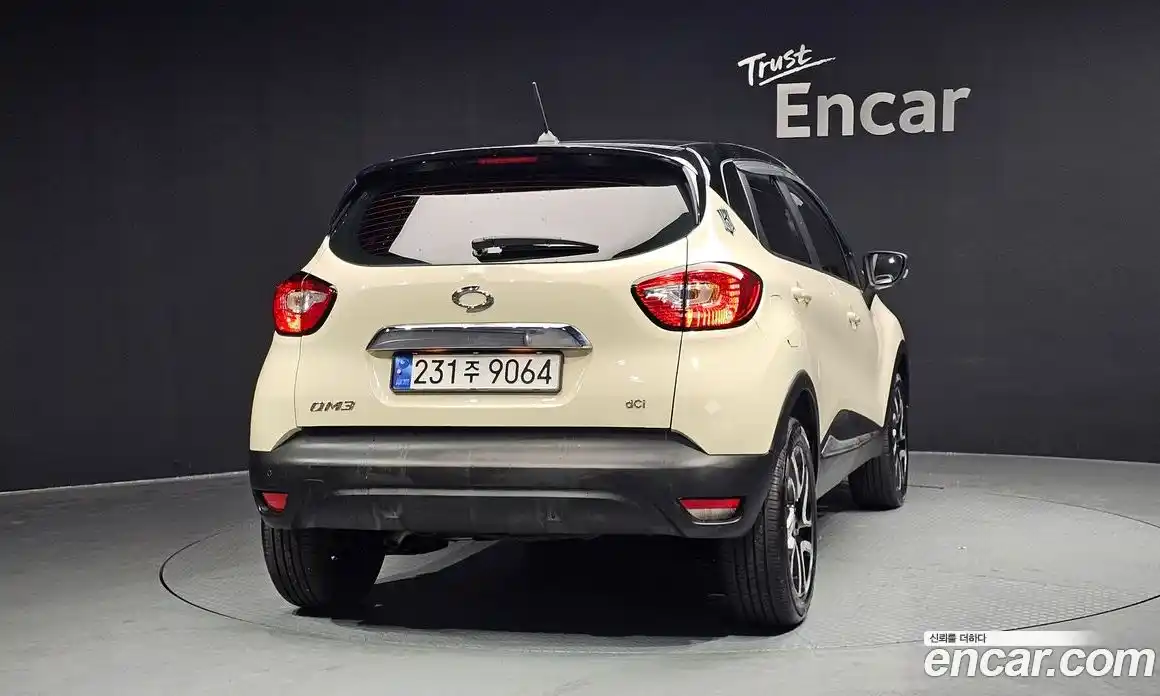 Renault QM3 2016 1.5 Автомат в Москве № 619706, фото 4