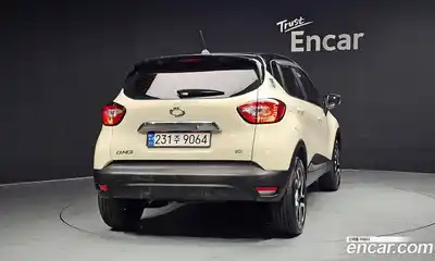 Renault QM3 2016 1.5 Автомат в Москве № 619706, миниатюра 4