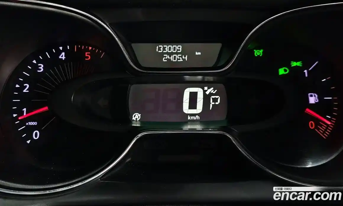 Renault QM3 2016 1.5 Автомат в Москве № 619706, фото 8