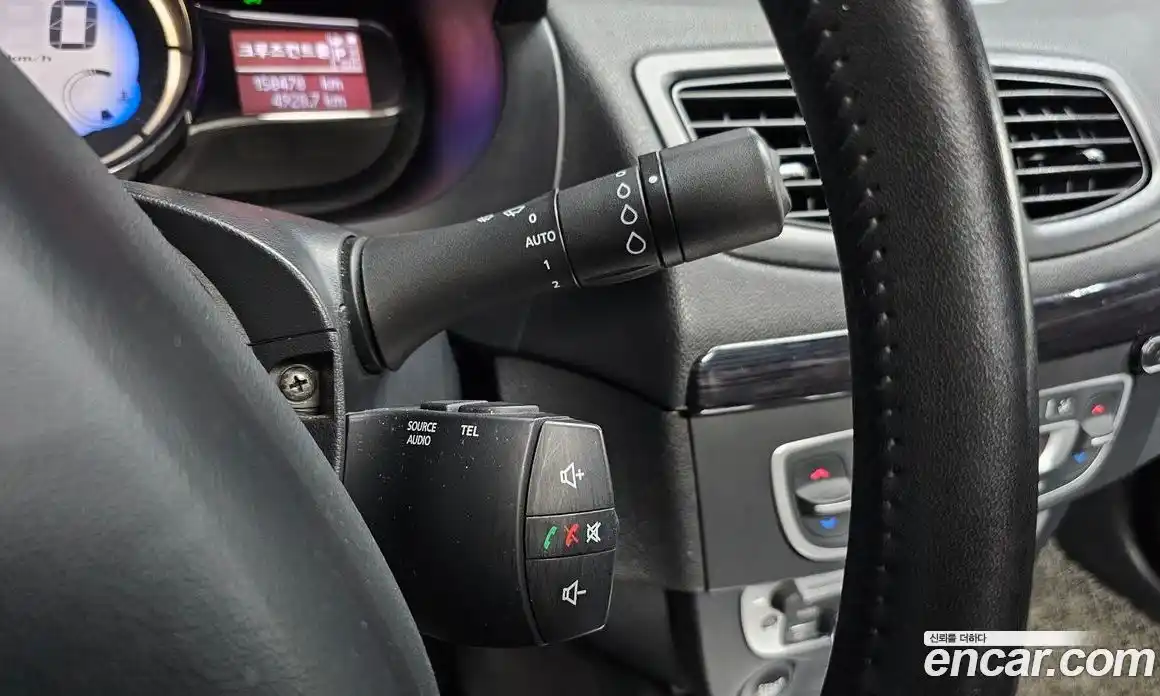 Renault SM3 2015 1.6 Автомат в Москве № 619919, фото 16