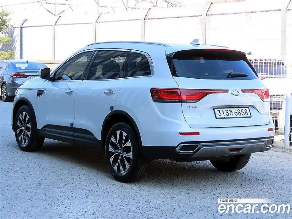 Renault QM6 2023 2.0 Автомат в Москве № 620180, фото 3