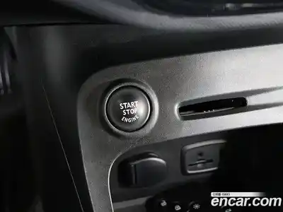 Renault QM3 2014 1.5 Автомат в Москве № 620238, миниатюра 11