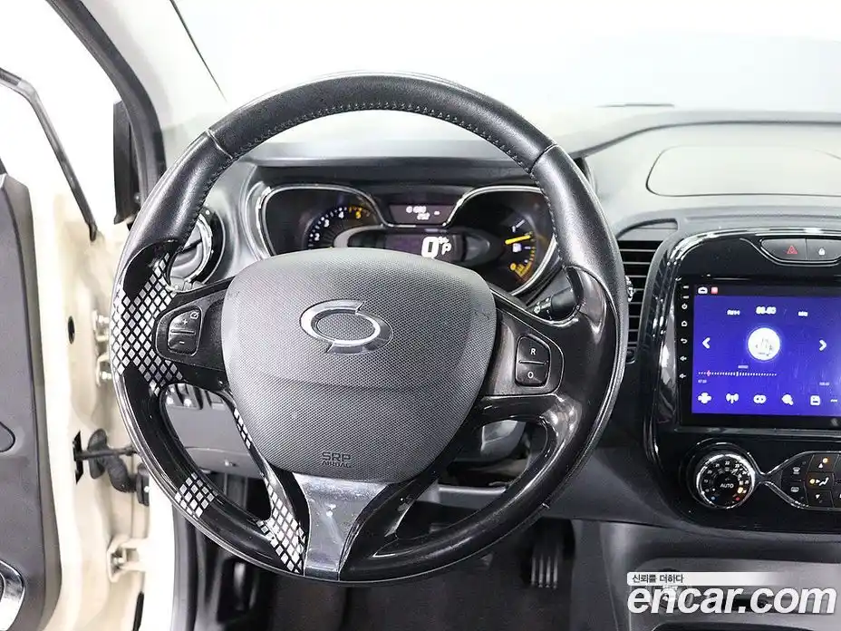 Renault QM3 2014 1.5 Автомат в Москве № 620238, фото 16