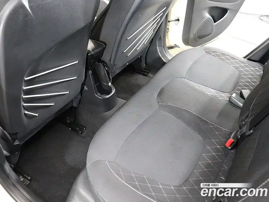 Renault QM3 2014 1.5 Автомат в Москве № 620238, фото 18