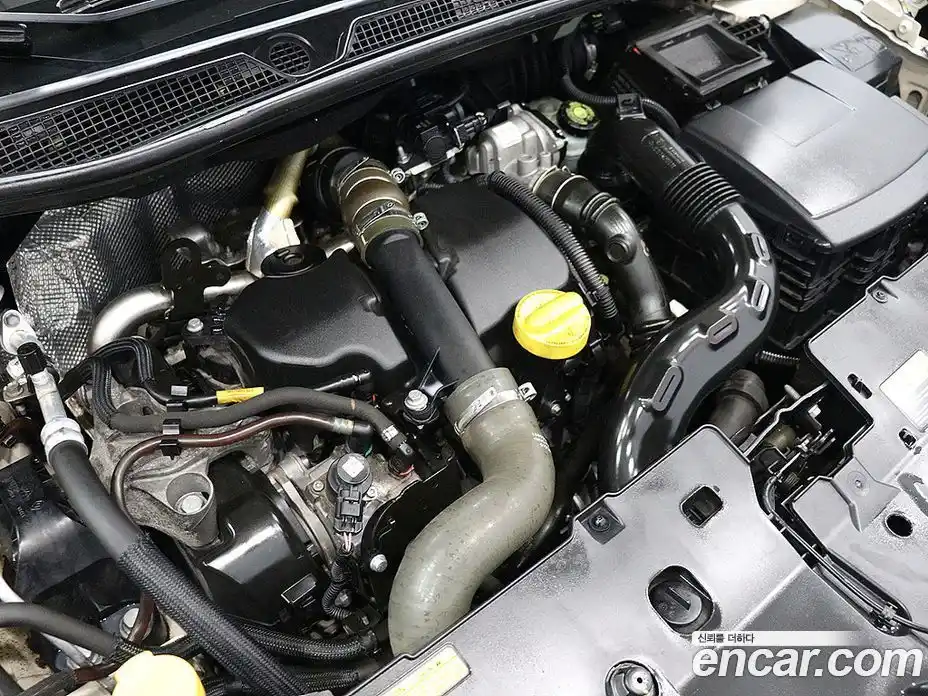 Renault QM3 2014 1.5 Автомат в Москве № 620238, фото 19