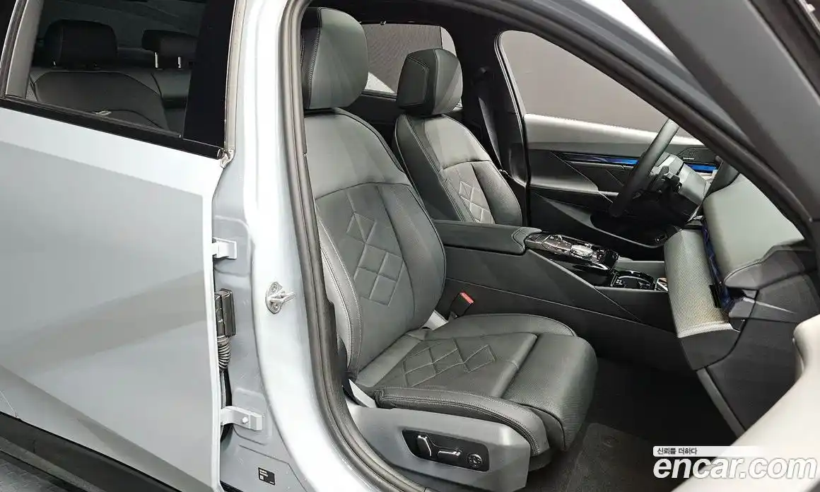 BMW 5-Series 2025 2.0 Автомат в Москве № 620555, фото 12