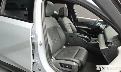 BMW 5-Series 2025 2.0 Автомат в Москве № 620555, миниатюра 12