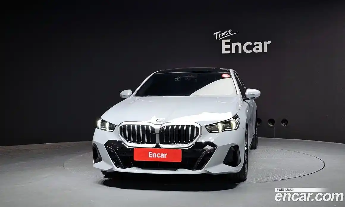 BMW 5-Series 2025 2.0 Автомат в Москве № 620555, фото 3