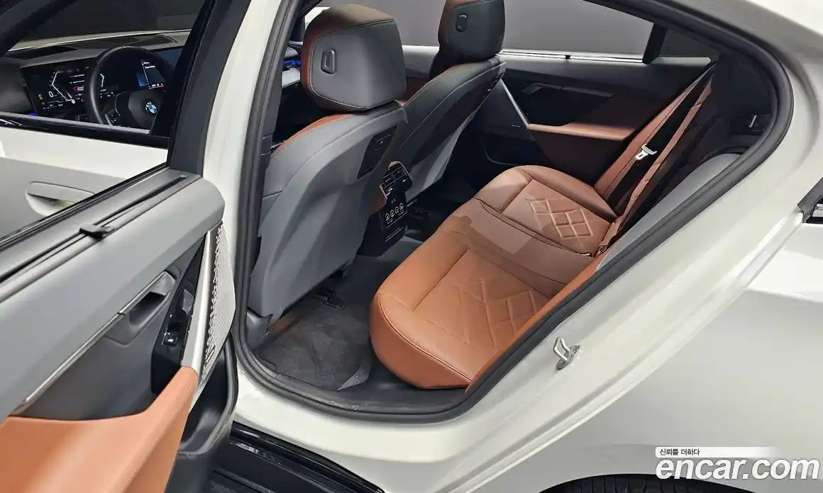 BMW 5-Series 2025 2.0 Автомат в Москве № 620587, фото 13