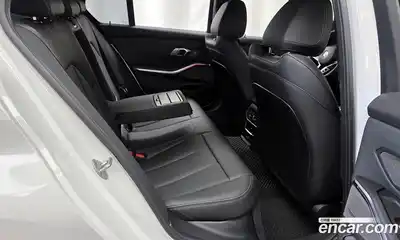 BMW 3-Series 2025 2.0 Автомат в Москве № 620594, миниатюра 12