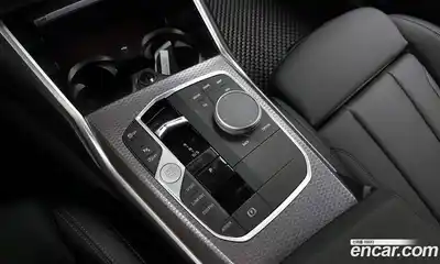 BMW 3-Series 2025 2.0 Автомат в Москве № 620594, миниатюра 9