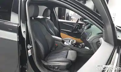 BMW 1-Series 2024 2.0 Автомат в Москве № 620793, миниатюра 9