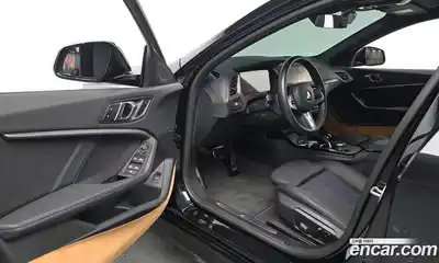 BMW 1-Series 2024 2.0 Автомат в Москве № 620793, миниатюра 10