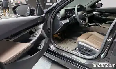 BMW 5-Series 2024 2.0 Автомат в Москве № 620821, миниатюра 11