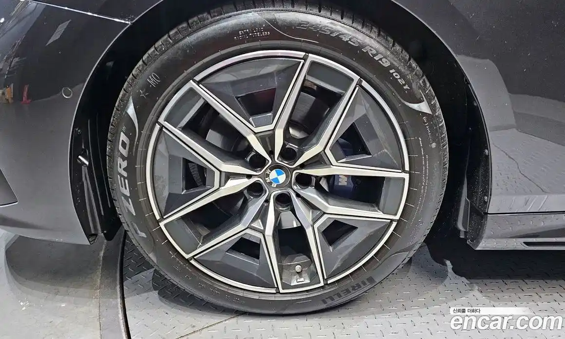 BMW 5-Series 2024 2.0 Автомат в Москве № 620821, фото 5