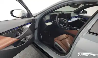 BMW 5-Series 2024 2.0 Автомат в Москве № 620984, миниатюра 9