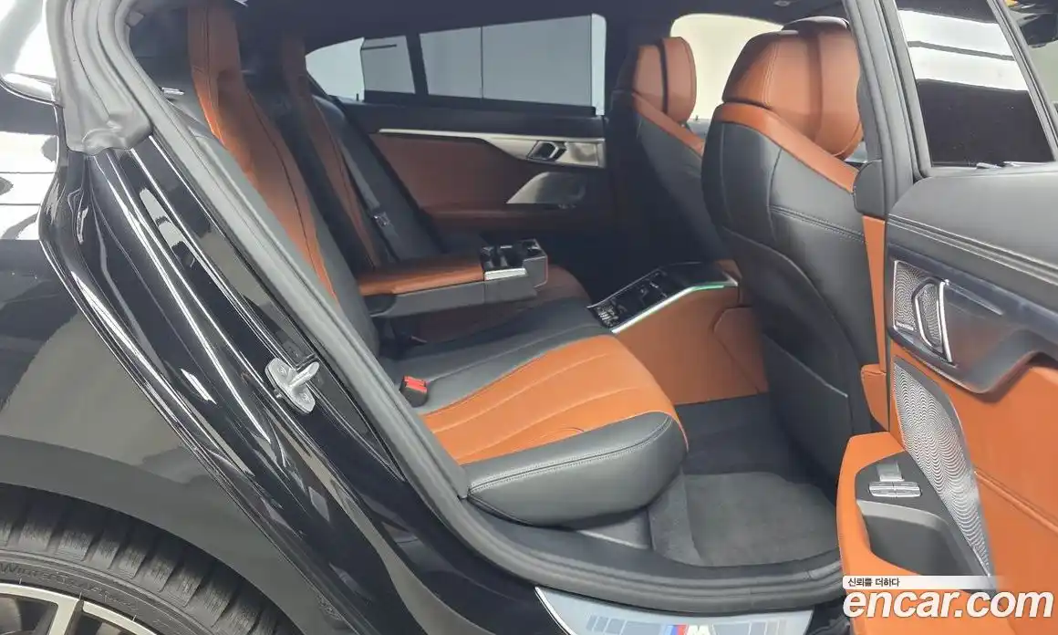 BMW 8-Series 2024 4.4 Автомат в Москве № 621098, фото 12