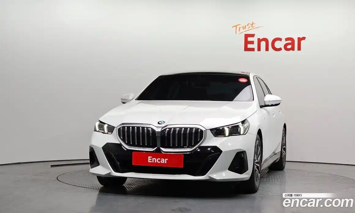 BMW 5-Series 2025 2.0 Автомат в Москве № 621399, фото 3