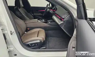 BMW 5-Series 2025 2.0 Автомат в Москве № 621399, миниатюра 10