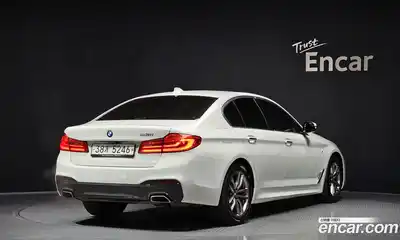 BMW 5-Series 2018 2.0 Автомат в Москве № 622299, миниатюра 2