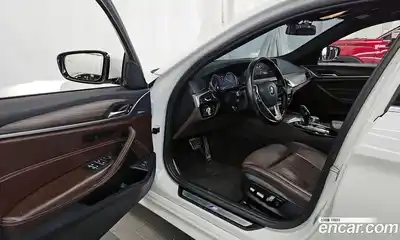 BMW 5-Series 2018 2.0 Автомат в Москве № 622299, миниатюра 10