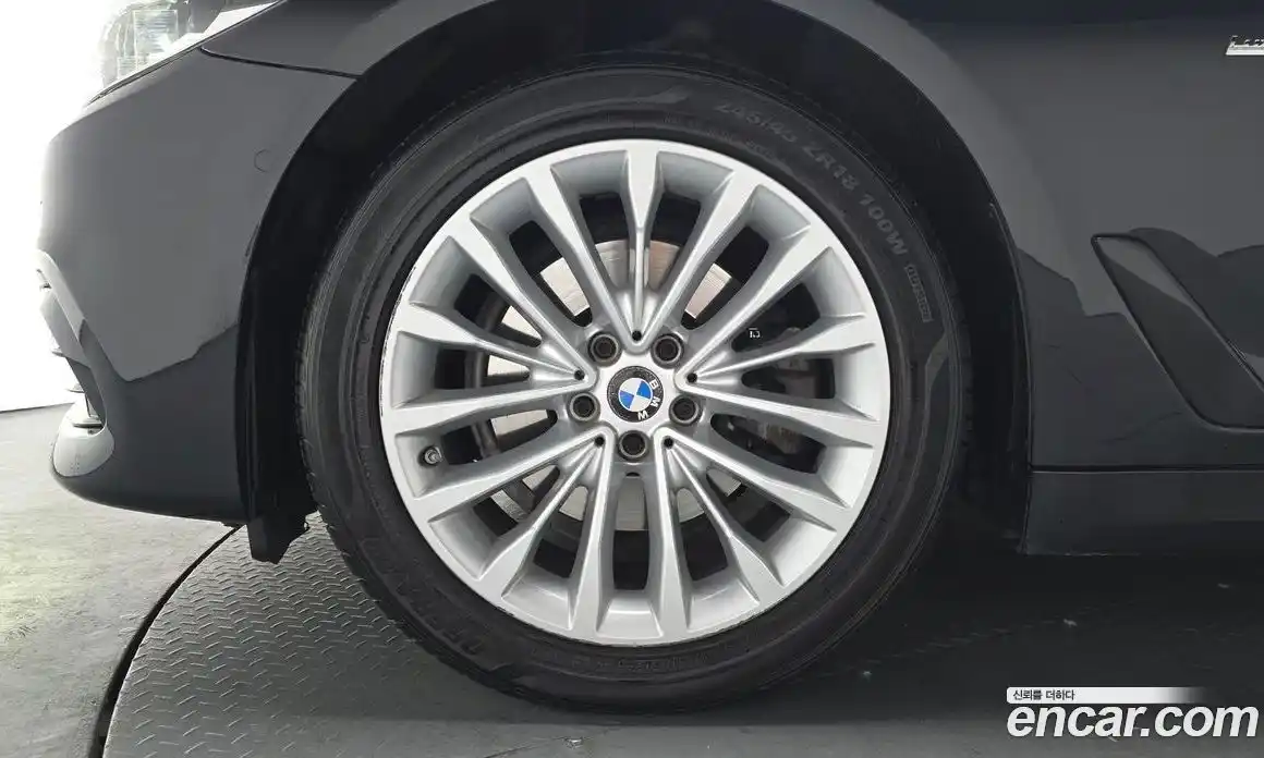 BMW 5-Series 2018 2.0 Автомат в Москве № 622386, фото 4