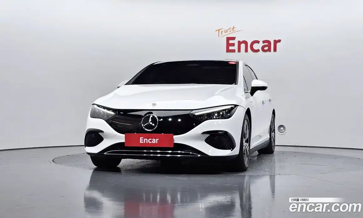 Mercedes-Benz EQE 2023 0.3 Автомат в Москве № 622842, фото 3